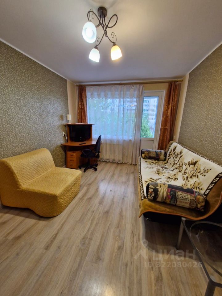 Аренда 1-комн квартиры на вторичном рынке Петергофское шоссе, 15к2