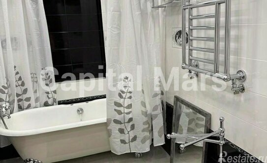 Аренда 4-комн квартиры на вторичном рынке улица Дунаевского,  д. 7