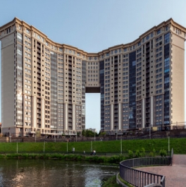 Продажа 2-комн квартиры на вторичном рынке Сиреневый, Советская улица,  д. 60