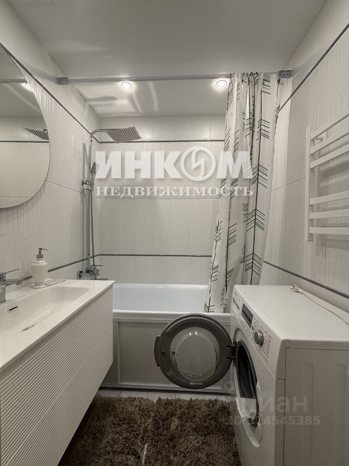 Продажа 3-комн квартиры на вторичном рынке Международная улица, 28С1