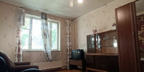 1-комн квартира ул Авиаторов,  д. 12