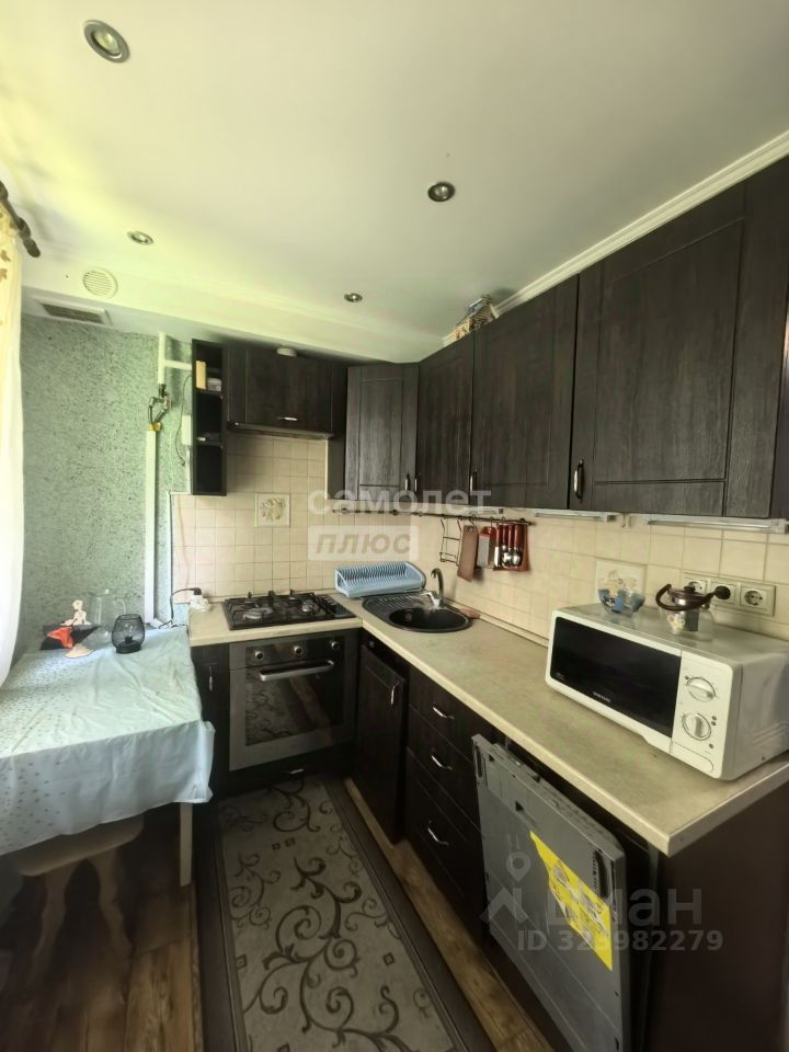 Аренда 1-комн квартиры на вторичном рынке Имени А.М. Маркова мкр,  д. 33