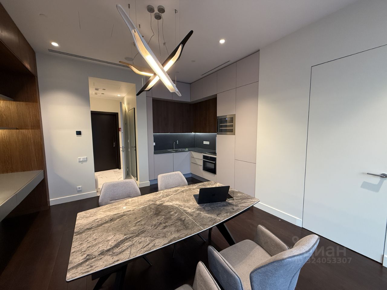 Продажа 2-комн квартиры на вторичном рынке набережная Пресненская, 12