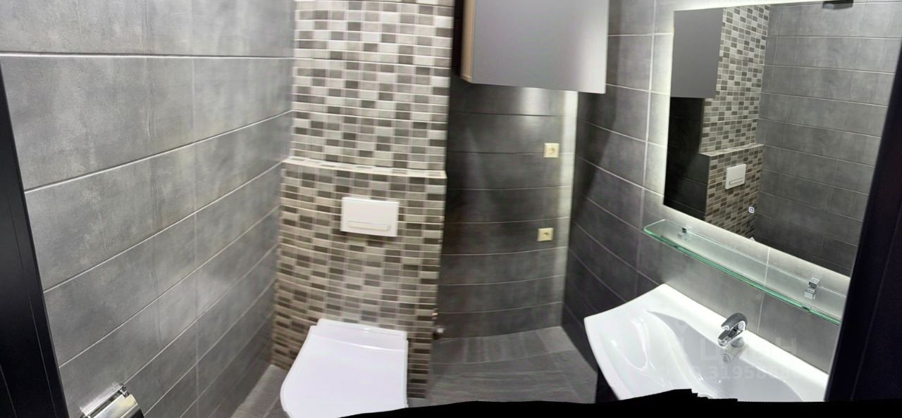 Продажа 3-комн квартиры на вторичном рынке Западный мкр, улица Лунная, 35