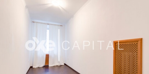 3-комн квартира Кривоарбатский пер,  д. 19