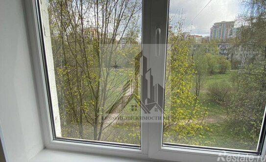 Продажа 3-комн квартиры на вторичном рынке ул Ленсовета,  д. 60