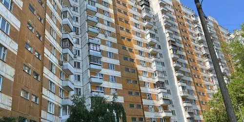 3-комн квартира улица Василия Петушкова,  д. 17