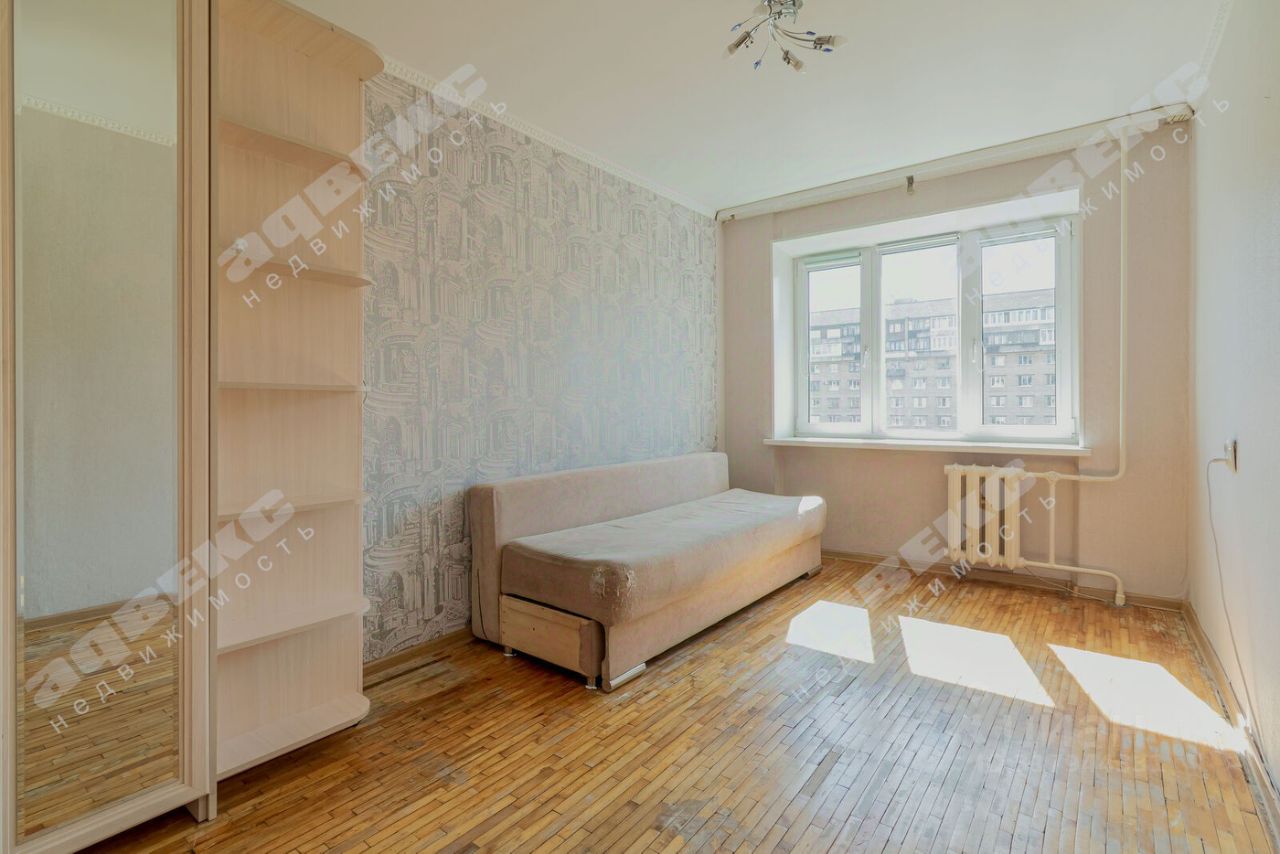Продажа комнаты Бухарестская улица, 72К1