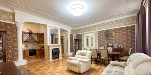3-комн квартира Кирочная улица,  д. 45