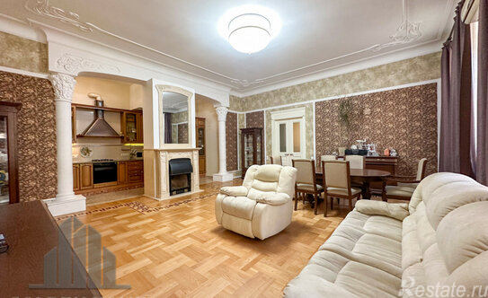 Продажа 3-комн квартиры на вторичном рынке Кирочная улица,  д. 45