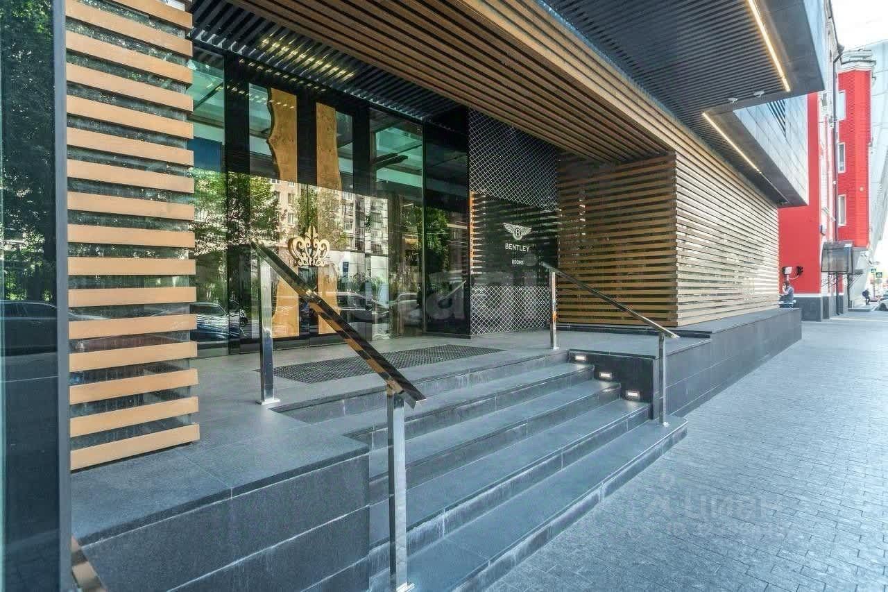 Продажа 2-комн квартиры на вторичном рынке 2-я Брестская улица, 6