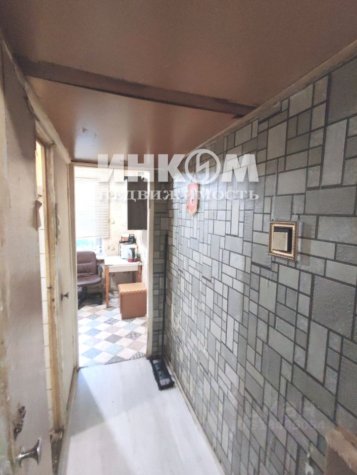 Продажа 3-комн квартиры на вторичном рынке Малахитовая улица, 13К1