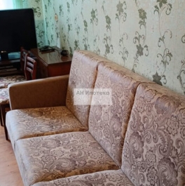 Продажа 2-комн квартиры на вторичном рынке Заречный, Сиреневая улица,  д. 8
