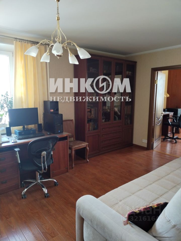 Продажа 3-комн квартиры на вторичном рынке Пантелеевская улица, 2