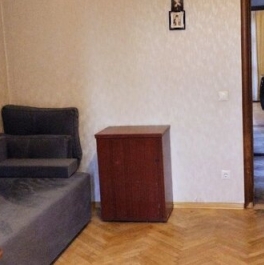 Продажа 4-комн квартиры на вторичном рынке ул Веерная,  д. 7,  к. 1