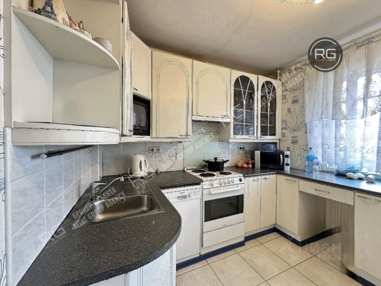 Продажа 3-комн квартиры на вторичном рынке проспект Энгельса, 150К1