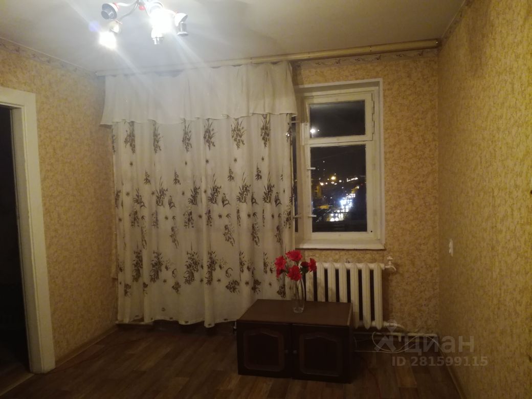 Аренда 2-комн квартиры на вторичном рынке Серпухов, Осенняя улица, 29