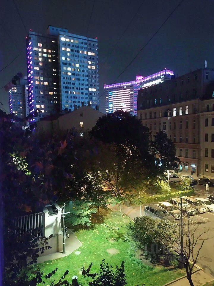 Продажа 5-комн квартиры на вторичном рынке улица Большая Молчановка, 24/2С1