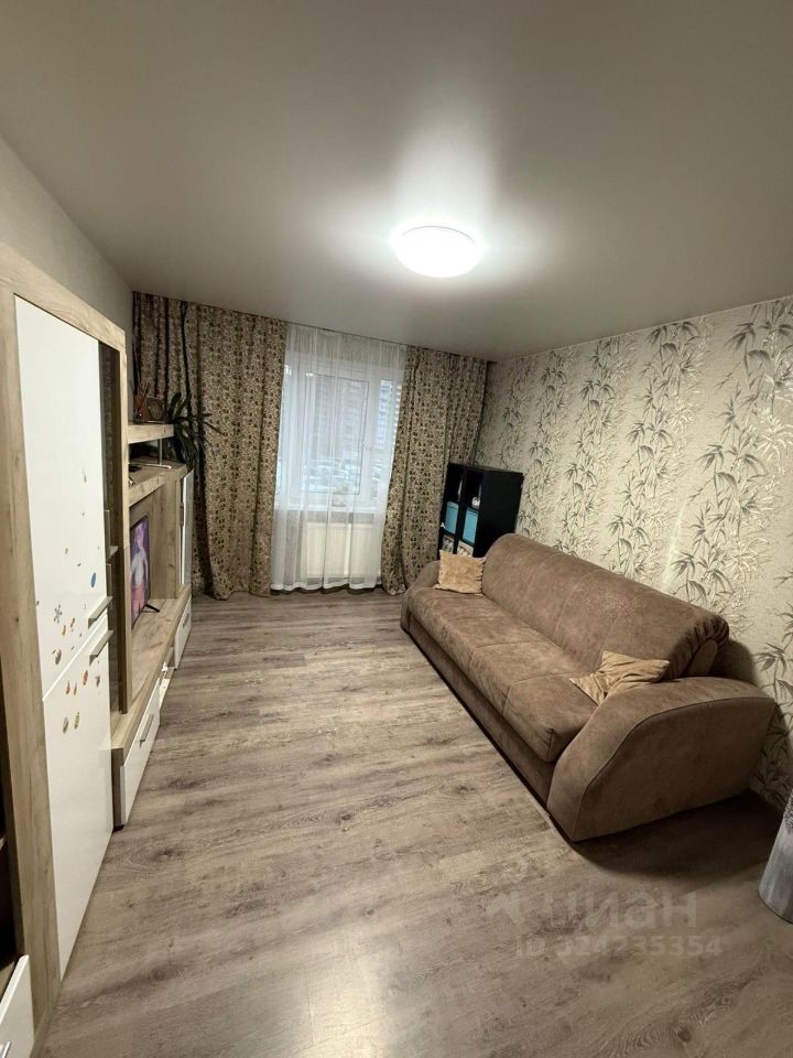 Продажа 3-комн квартиры на вторичном рынке Гаккелевская улица, 26