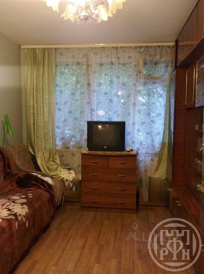 Продажа 3-комн квартиры на вторичном рынке улица Седова, 156