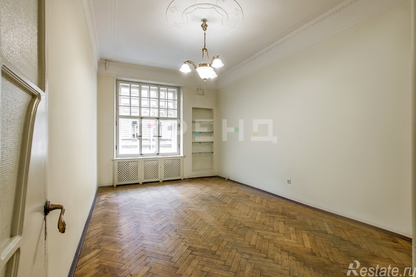 Продажа 3-комн квартиры на вторичном рынке Ковенский пер,  д. 23