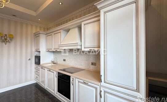 Продажа 4-комн квартиры на вторичном рынке Глухово, улица Рублёвское предместье,  д. 8 к3