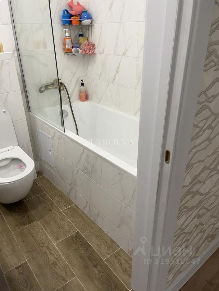 Продажа 3-комн квартиры на вторичном рынке Новозаводская улица, 2К8