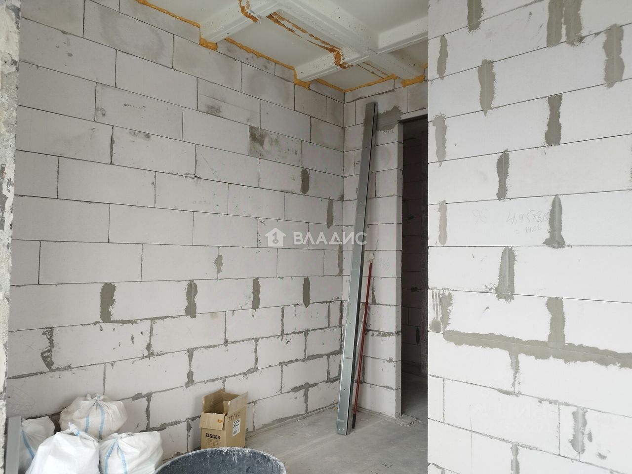 Продажа 4-комн квартиры на вторичном рынке Ленинградское шоссе, 25к2