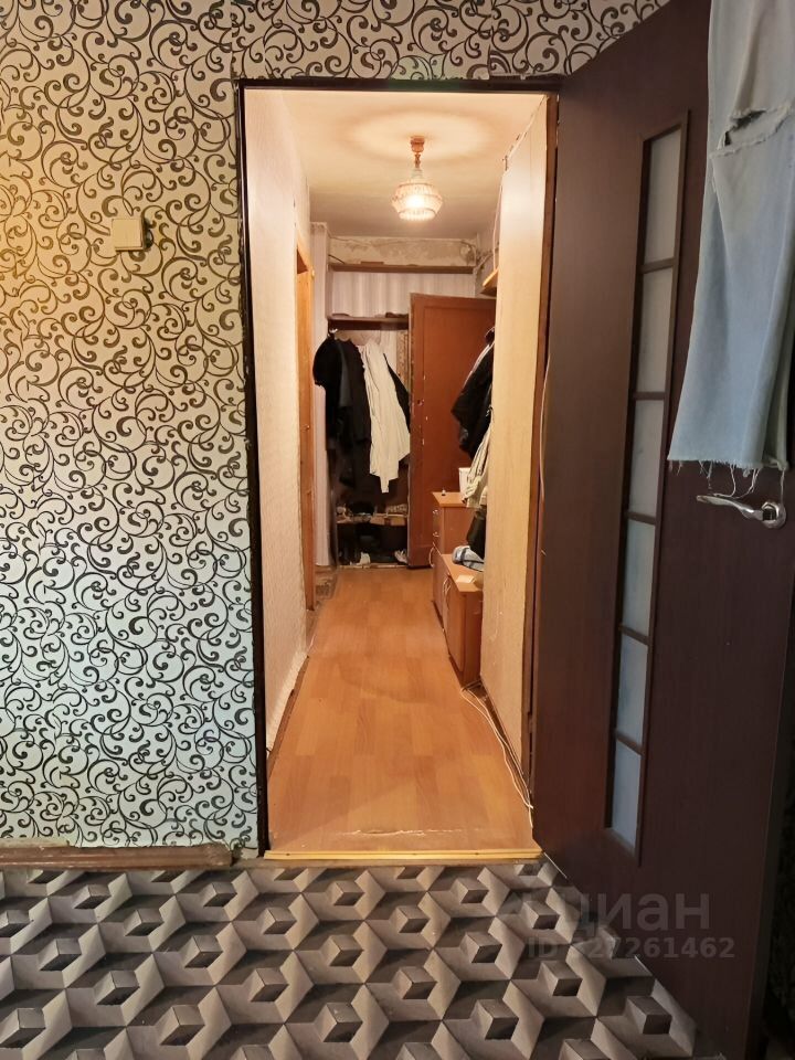 Продажа 2-комн квартиры на вторичном рынке Сланцы, улица Ломоносова, 46