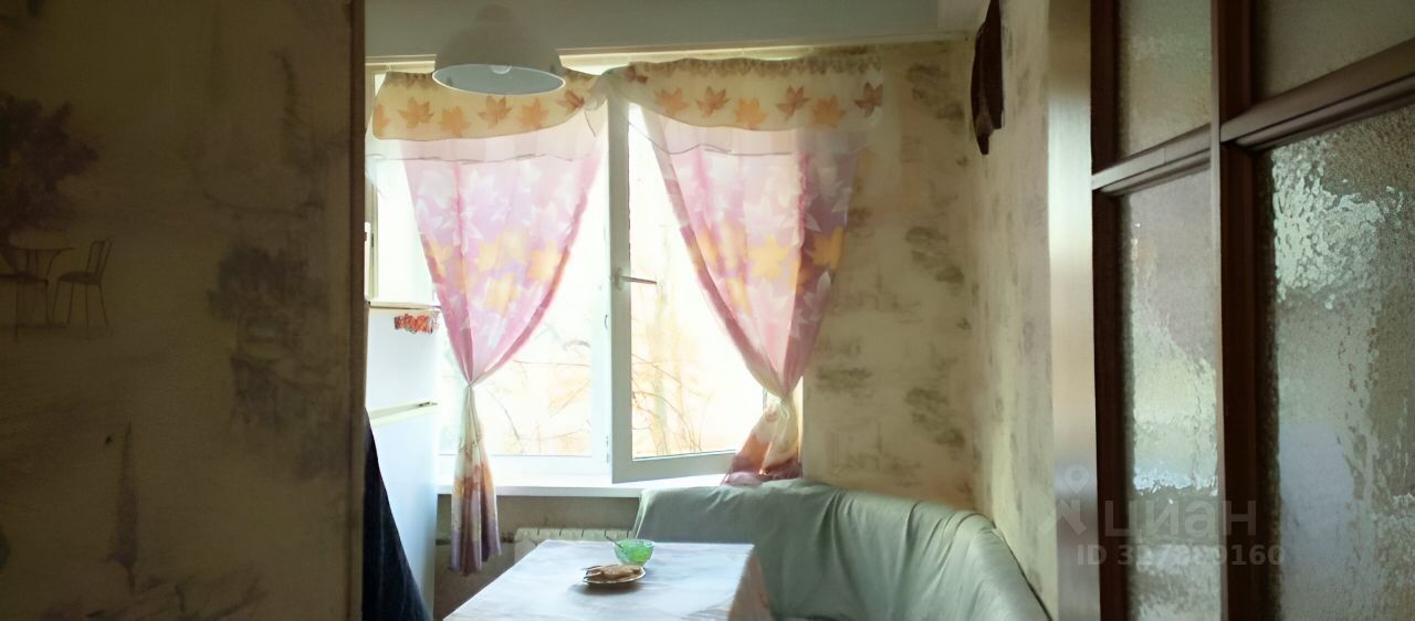 Продажа 2-комн квартиры на вторичном рынке улица Передовиков, 11К1