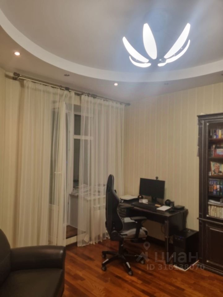 Продажа 5-комн квартиры на вторичном рынке Королев, проспект Королева, 3г