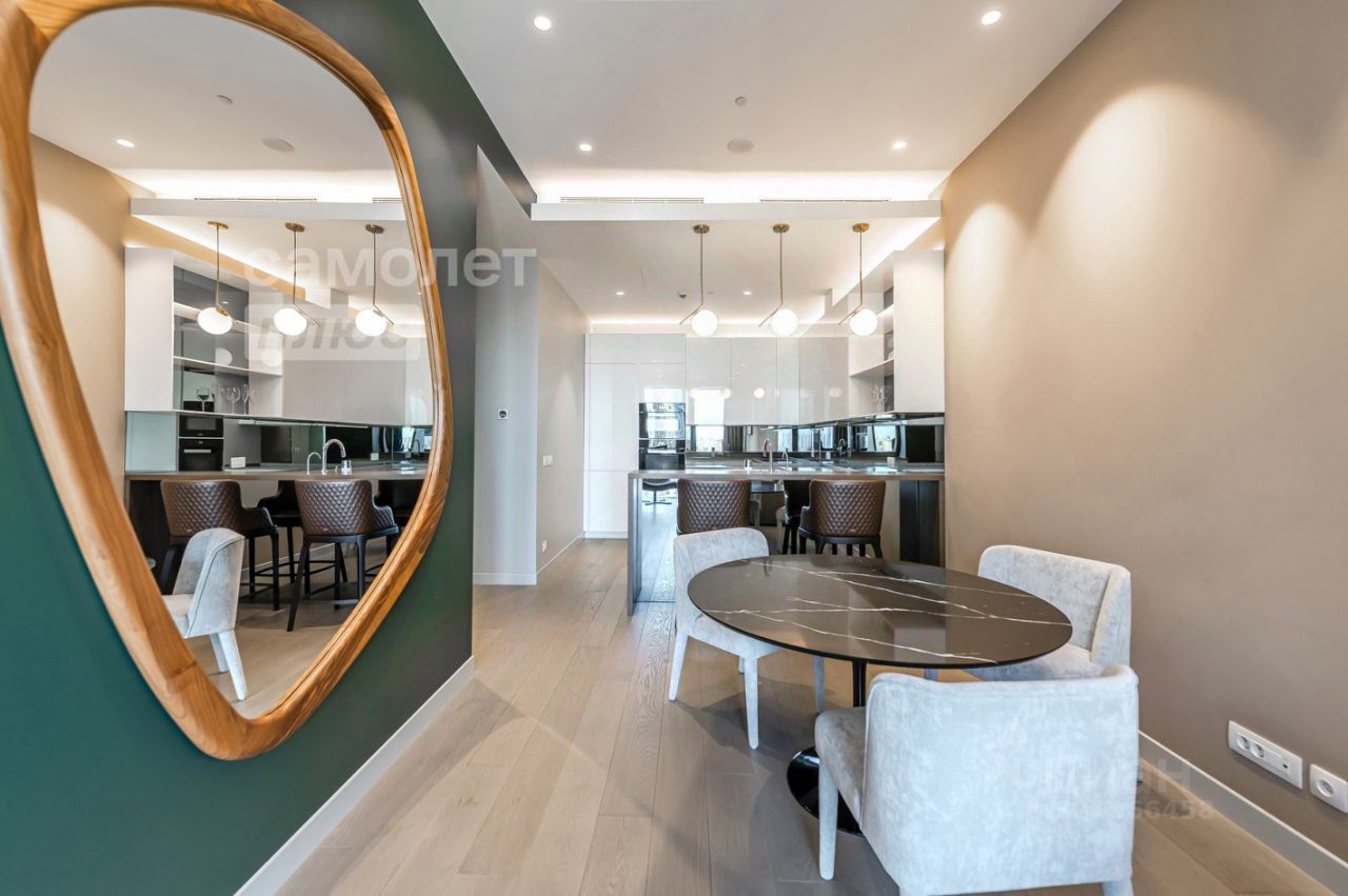 Аренда 2-комн квартиры на вторичном рынке 1-й Красногвардейский проезд, 22с2