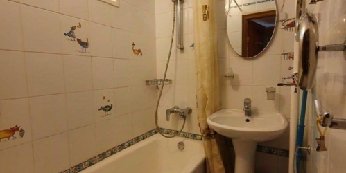 3-комн квартира улица Приорова,  д. 5