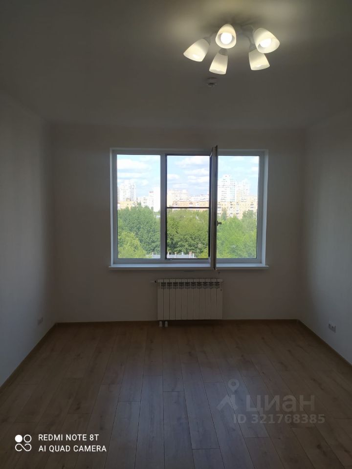 Продажа 2-комн квартиры на вторичном рынке Базовская улица, 24Б