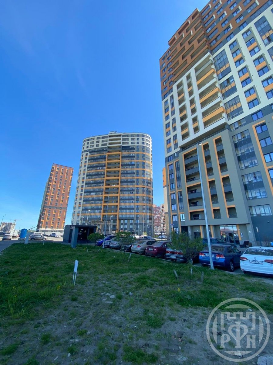 Продажа 1-комн квартиры на вторичном рынке Новосаратовка дер., Первых ул. ,  д. 4,  к. 3