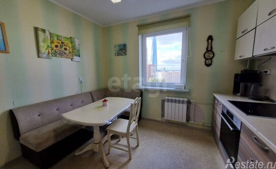 Продажа 3-комн квартиры на вторичном рынке Туристская ул,  д. 8 к3