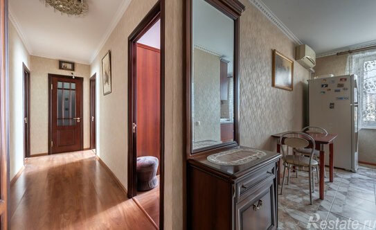 Аренда 3-комн квартиры на вторичном рынке ул Паперника,  д. 4