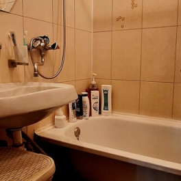 Продажа 3-комн квартиры на вторичном рынке Кораблестроителей ул,  д. 38,  к. 3
