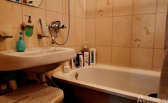 Продажа 3-комн квартиры на вторичном рынке Кораблестроителей ул,  д. 38,  к. 3