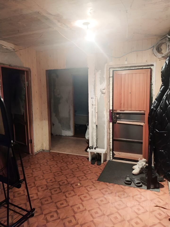 Продажа 3-комн квартиры на вторичном рынке Луга, проспект Володарского, 38