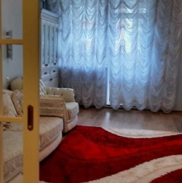 Продажа 2-комн квартиры на вторичном рынке Новозаводская улица,  д. 8