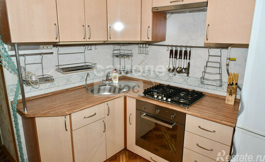 Продажа 2-комн квартиры на вторичном рынке Сколковское ш,  д. 2