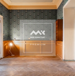 Продажа 3-комн квартиры на вторичном рынке ул Кавалергардская,  д. 2/48