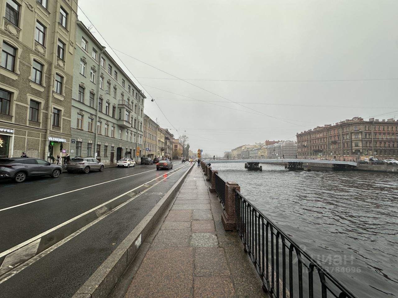 Продажа 4-комн квартиры на вторичном рынке набережная Реки Фонтанки, 96
