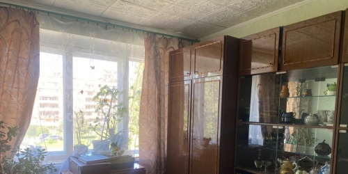 3-комн квартира Ломоносов г., Александровская ул. ,  д. 30