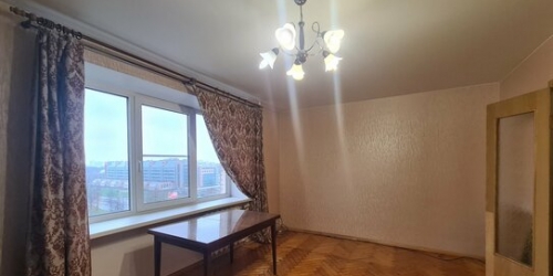 2-комн квартира Крыленко ул,  д. 39/29