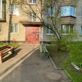 Продажа 2-комн квартиры на вторичном рынке Колпино г, Ленина пр-кт,  д. 13,  к. 1