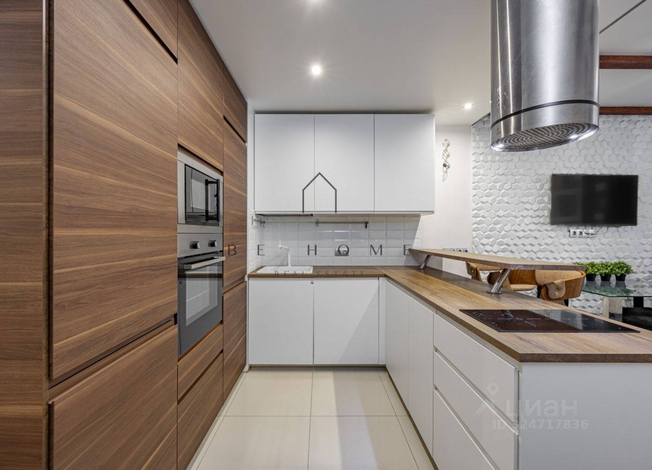 Аренда 3-комн квартиры на вторичном рынке улица Военная, 18к2