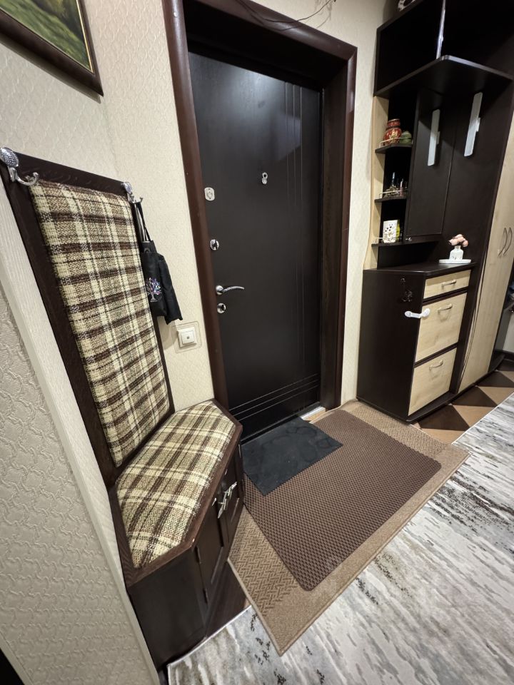 Продажа 2-комн квартиры на вторичном рынке улица Берзарина, 23