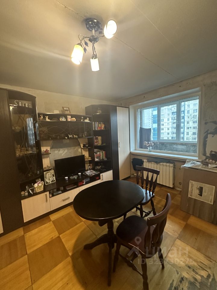 Продажа 2-комн квартиры на вторичном рынке проспект Авиаконструкторов, 13